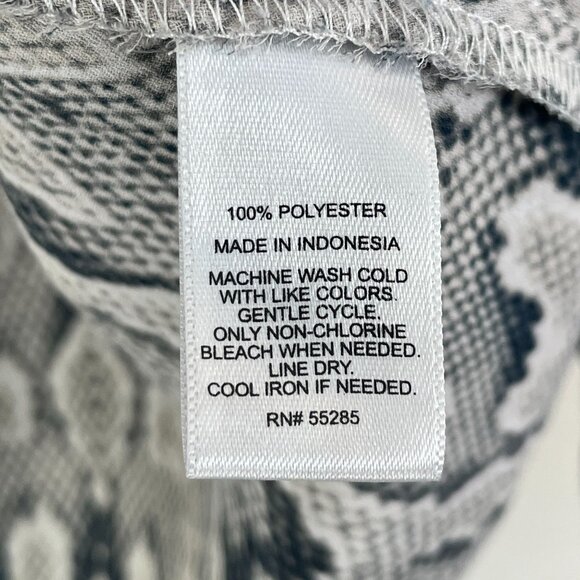 Express Womens Medium Gray Snake Print Roll Tab Sleeve Button Up Blouse V Neck - Picture 4 of 7